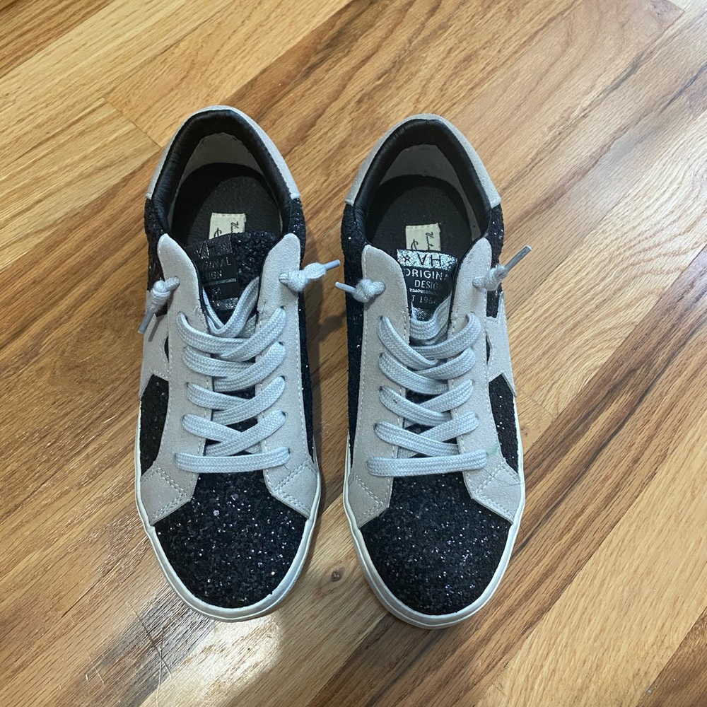 Vintage Havana sneakers size 6.5